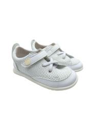Deportiva Microperforada Piruflex elástico y velcro blanca