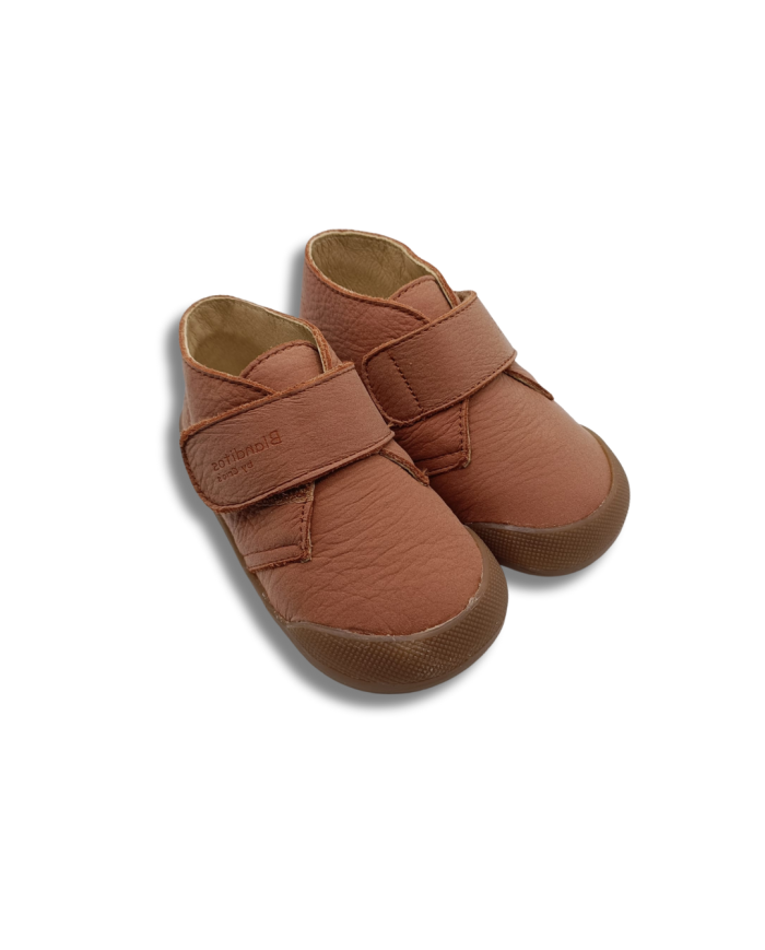 Bota Blanditos Sansa color Cuero