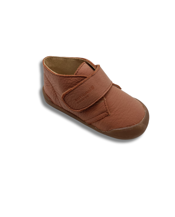 Bota Blanditos Sansa color Cuero