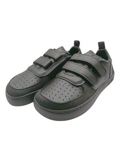 Deportiva Muris Petra Junior Black